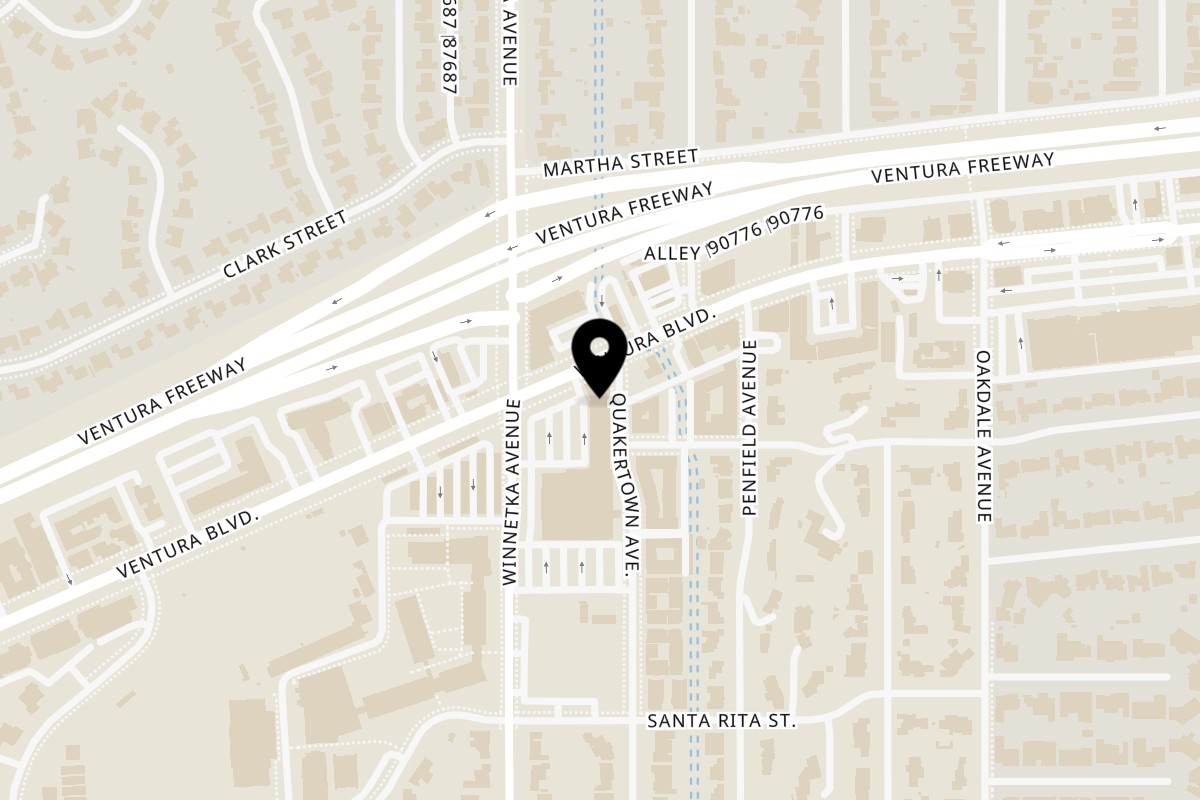 Map showing the location of Oliver Pepper on 20042 Ventura Blvd in Woodland Hills